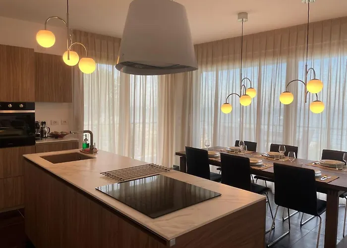 Luxury * باردولينو